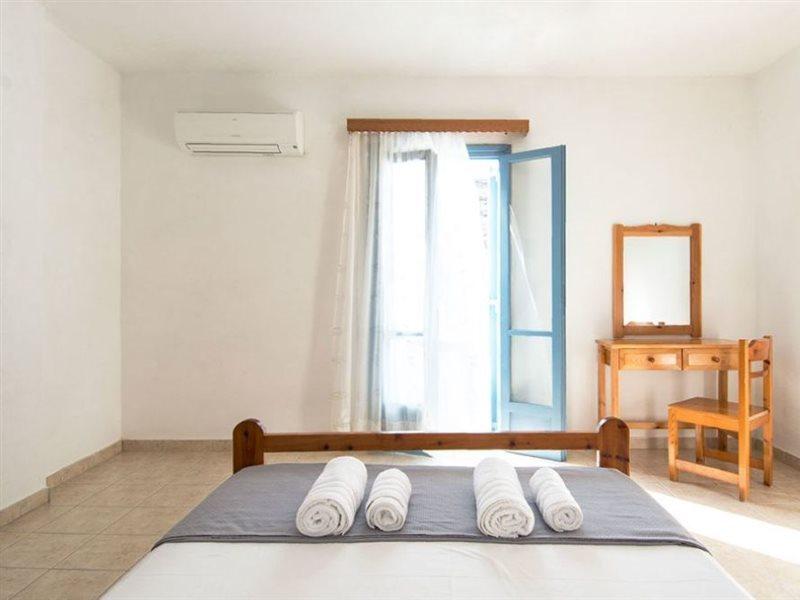 Perigiali Rooms Agali Bagian luar foto
