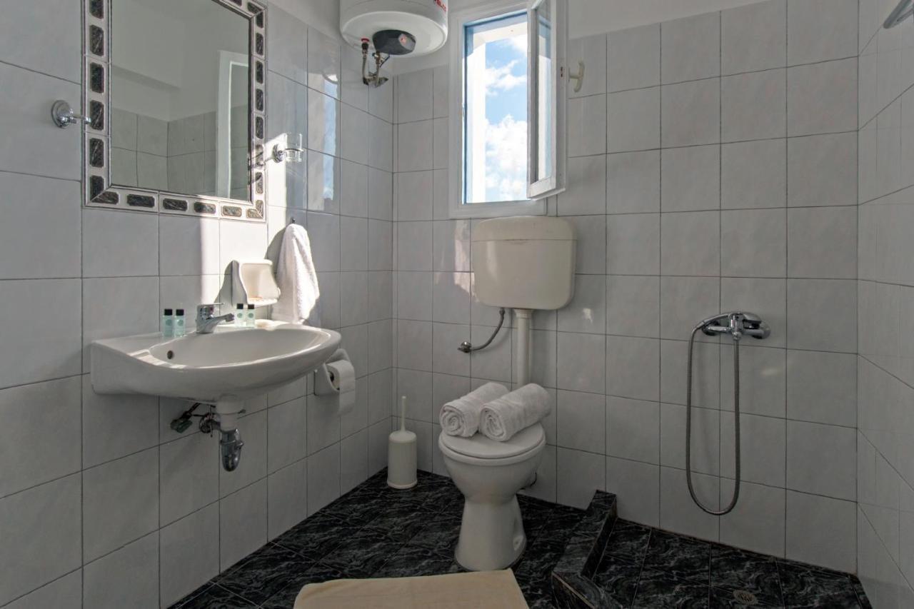 Perigiali Rooms Agali Bagian luar foto
