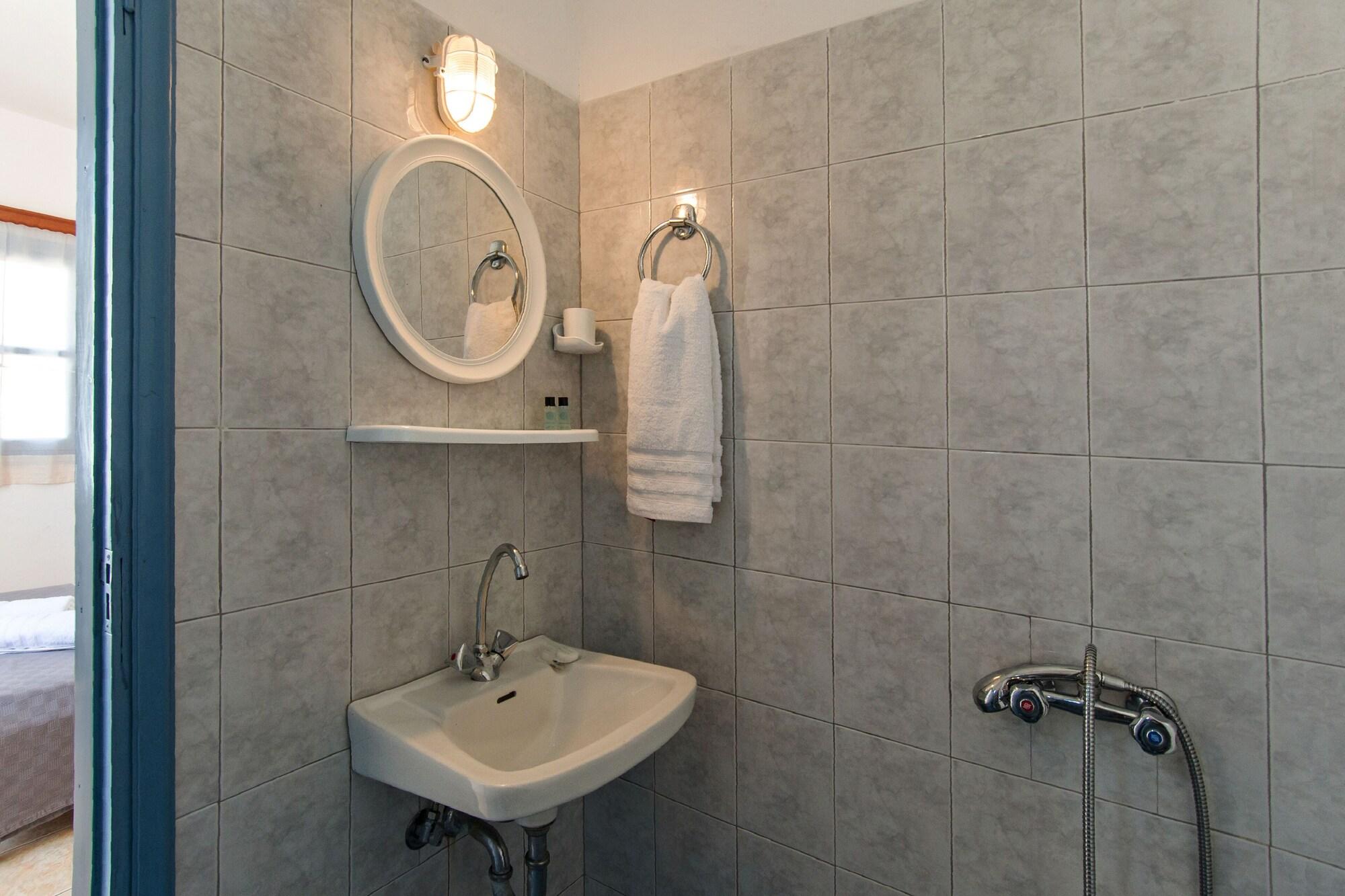 Perigiali Rooms Agali Bagian luar foto